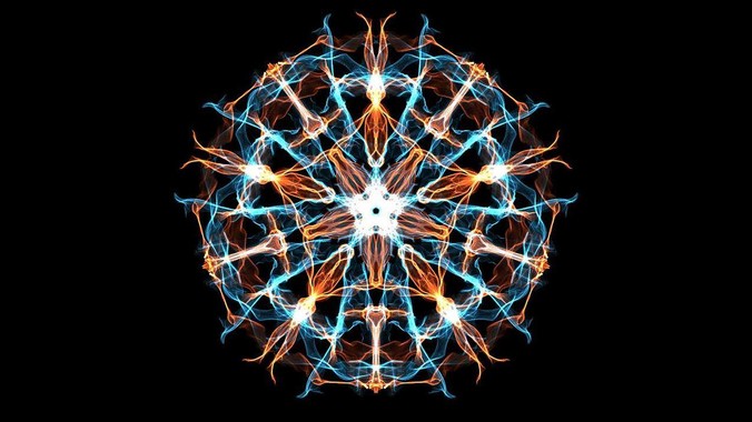 我是一名云计算专业的学生，正面临着毕业设计，我想选择设计网页，各位大神有什么建议?